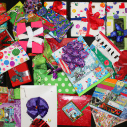 Coupon for: Hallmark Holiday Card Sale