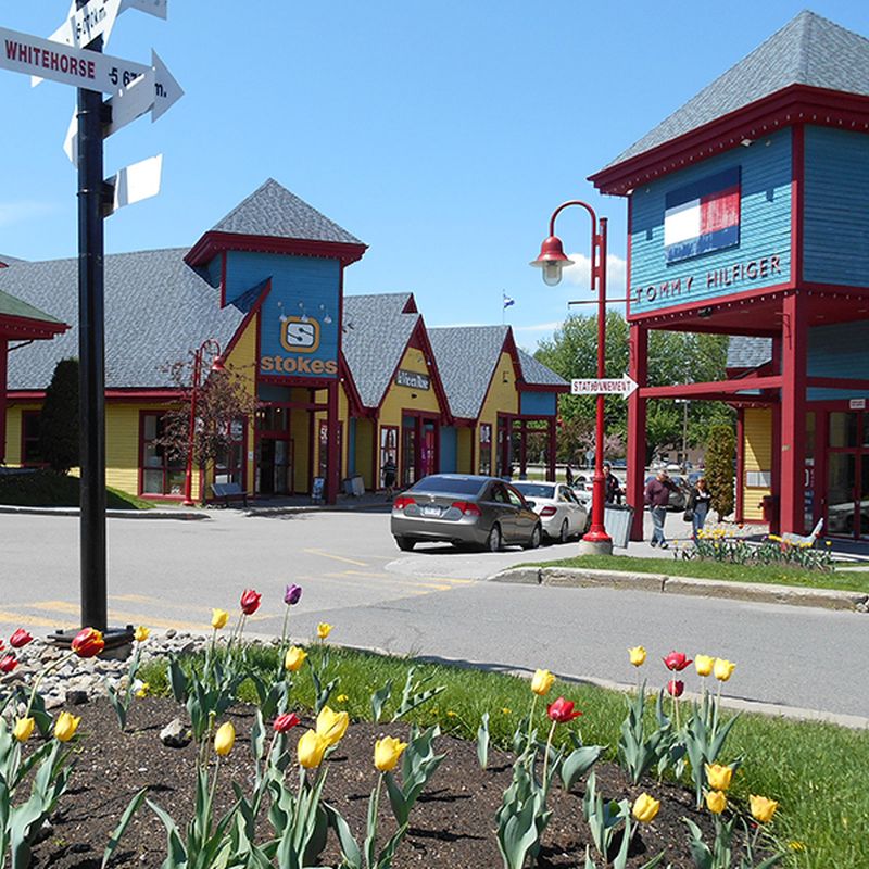 Tanger Outlets Saint-Sauveur - hours, outlet stores, coupons (Quebec) | Canada Outlets